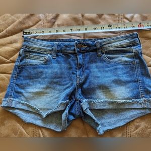 MANGO DISTRESSED CUTOFFS SZ 4